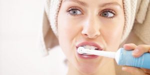 دستورالعمل‌ها و توصیه‌های بهداشت دهان و دندان